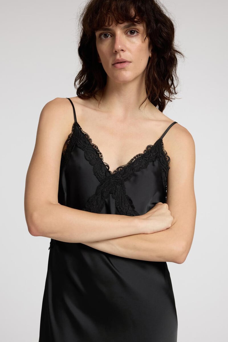 pedro del hierro Vestido lencero Midi confeccionado con materiales reciclados 2025
