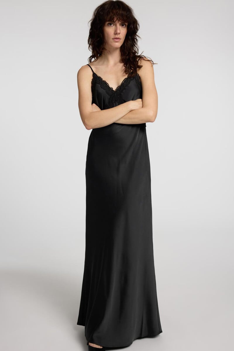 pedro del hierro Vestido lencero Midi confeccionado con materiales reciclados 2025