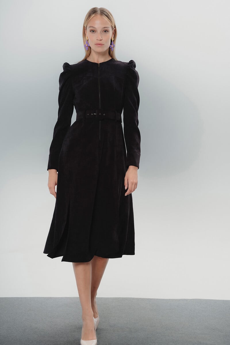 pedro del hierro Vestido negro con manga abullonada Rebajas top