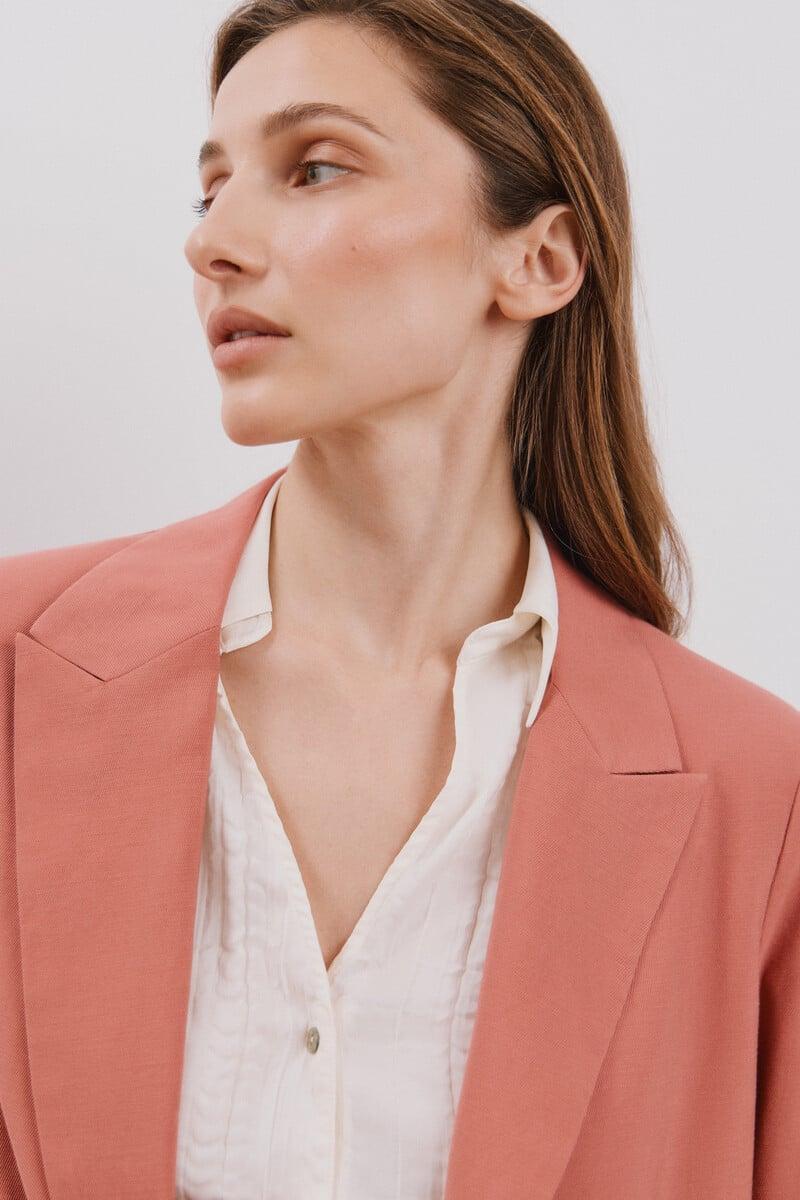 pedro del hierro Blazer ligera 2025