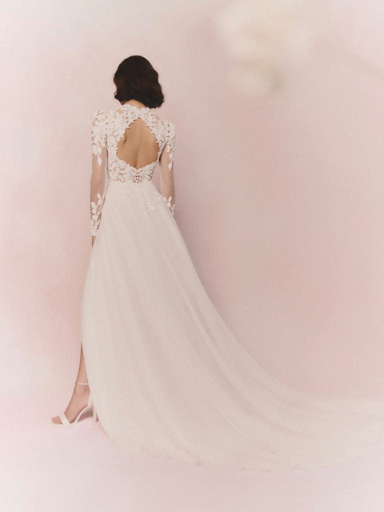 pronovias TERESINE | Vestido de novia corte en A con escote cisne | Pronovias Ofertas