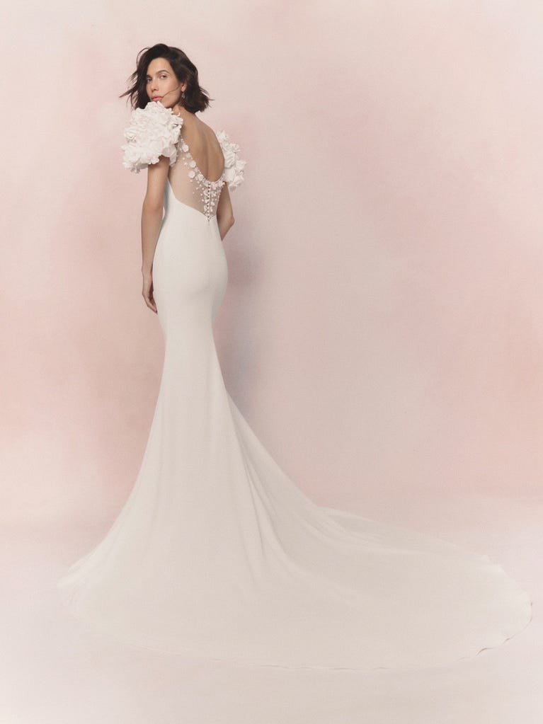 pronovias NOEMIE | Vestido de novia sirena con escote de pico | Pronovias Venta caliente