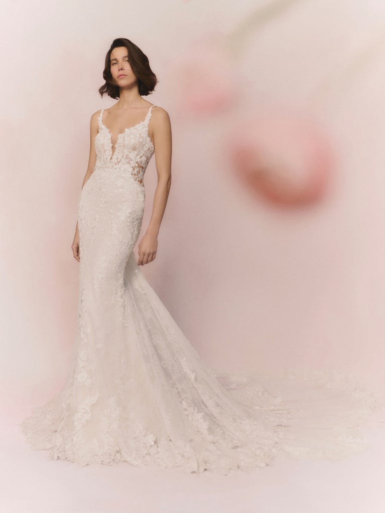 pronovias SEYCHELLES | Vestido de novia sirena con escote de pico | Pronovias Gran oferta