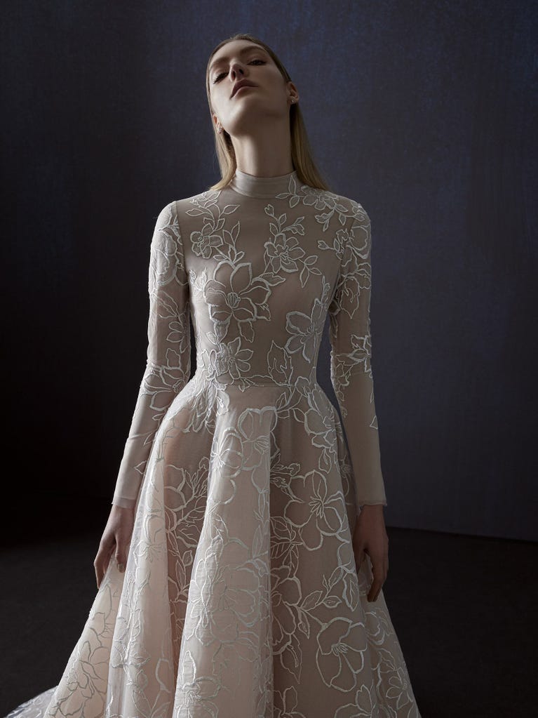 pronovias VELIA | Vestido de novia princesa con escote cisne | Atelier Pronovias Descuento