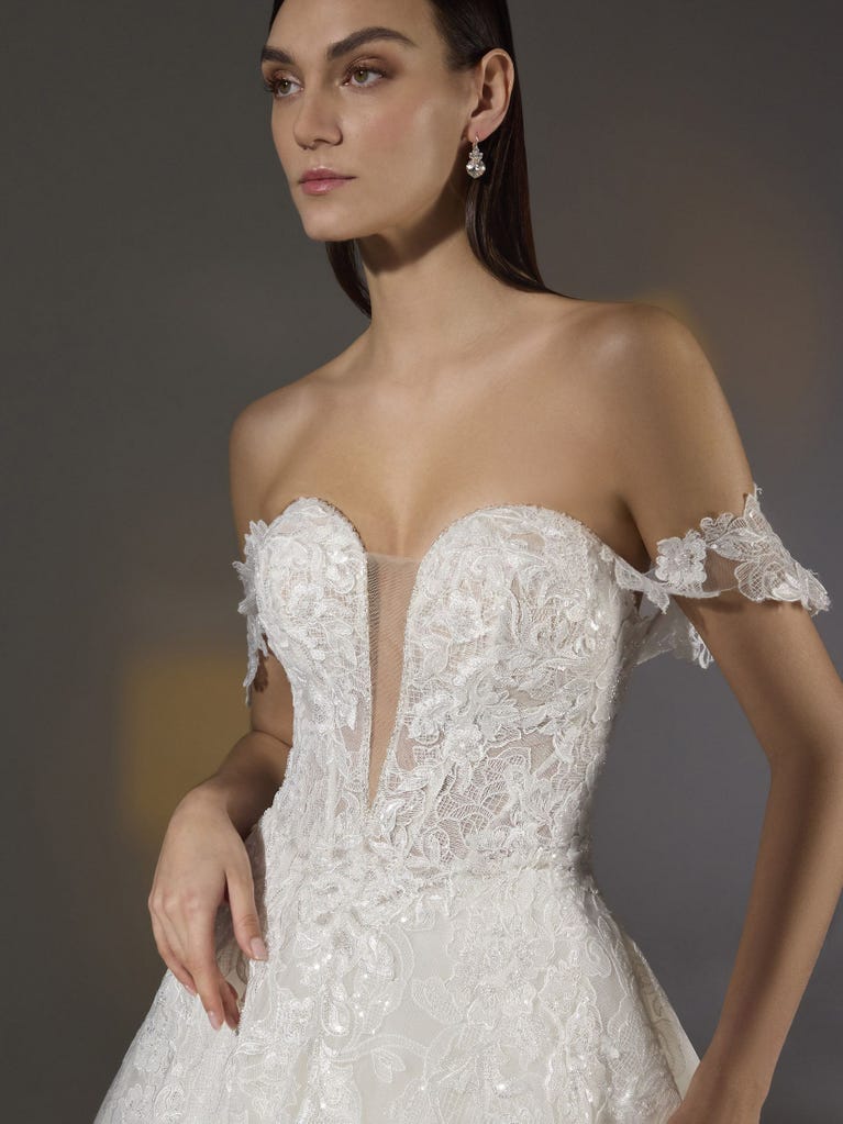 pronovias ANETT | Vestido de novia princesa Descuento por venta flash