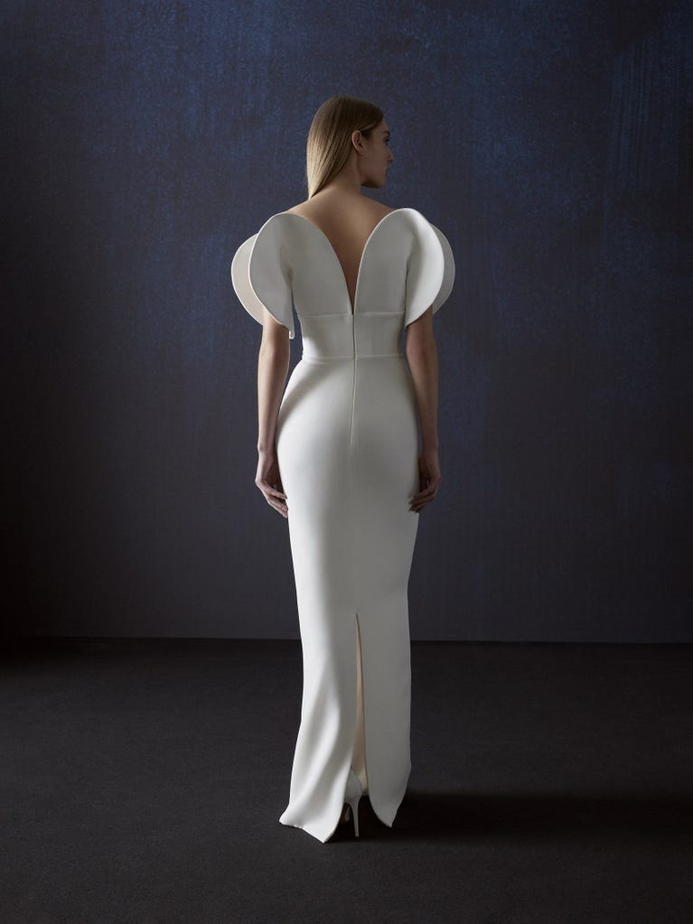 pronovias BALSA | Vestido de novia recto con escote de pico | Atelier Pronovias Ofertas especiales