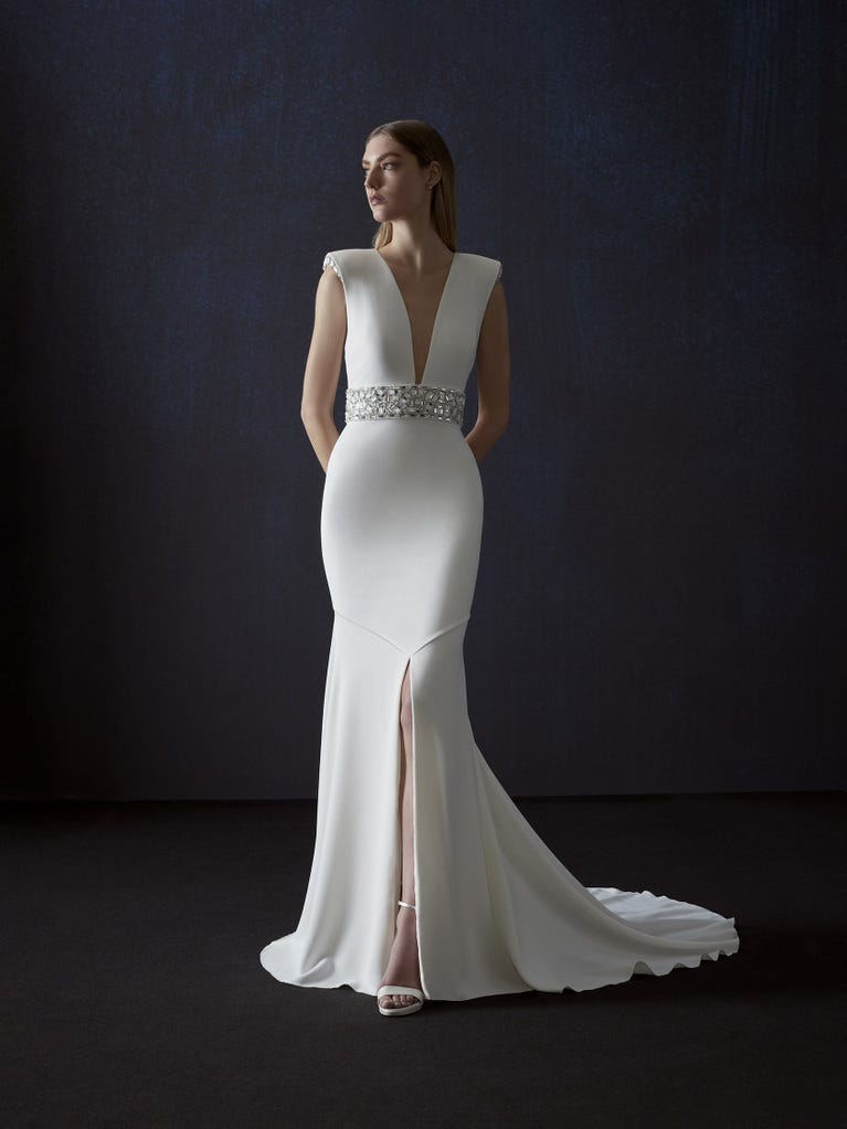 pronovias AROMATIC | Vestido de novia sirena con escote de pico | Atelier Pronovias Venta caliente