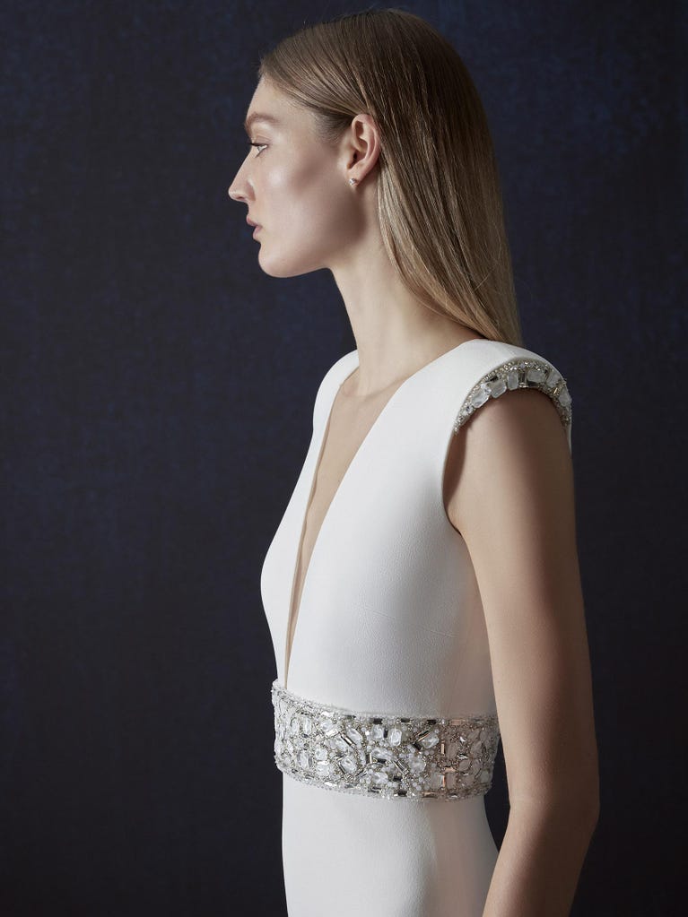 pronovias AROMATIC | Vestido de novia sirena con escote de pico | Atelier Pronovias Venta caliente