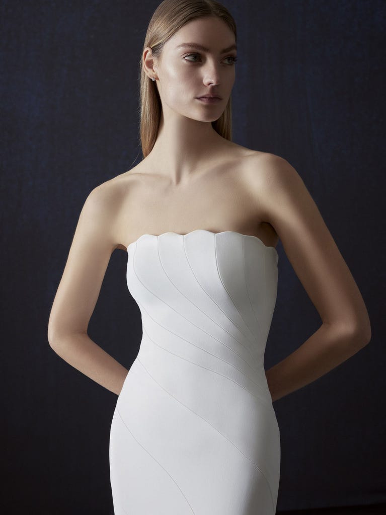 pronovias ANGELIS | Vestido de novia sirena palabra de honor | Atelier Pronovias Tienda