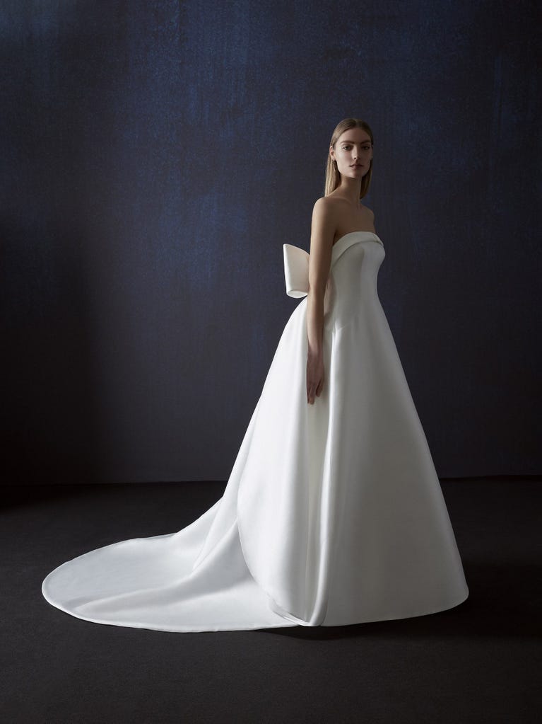 pronovias BILLEA | Vestido de novia princesa palabra de honor | Atelier Pronovias