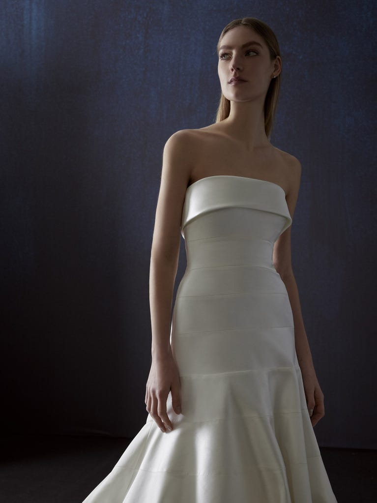 pronovias SERPENTA | Vestido de novia princesa palabra de honor | Atelier Pronovias Últimos 3 días