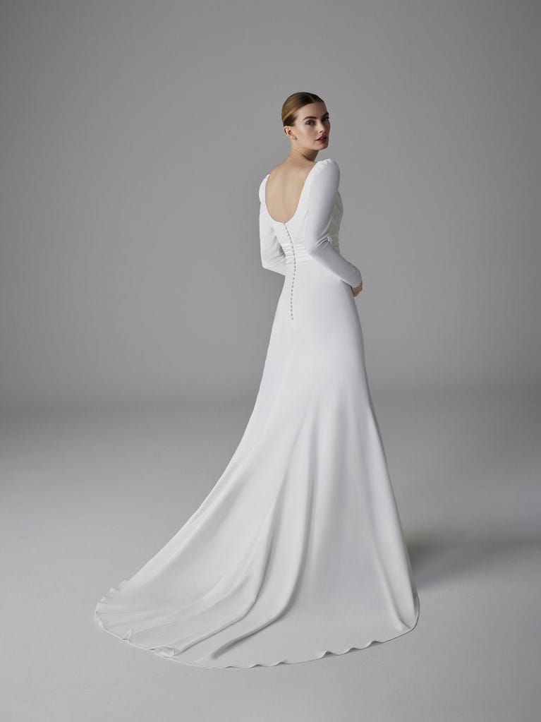 pronovias OCCITANIA | Vestido de novia sirena con escote corazón | Pronovias ÚLTIMAS EDICIONES