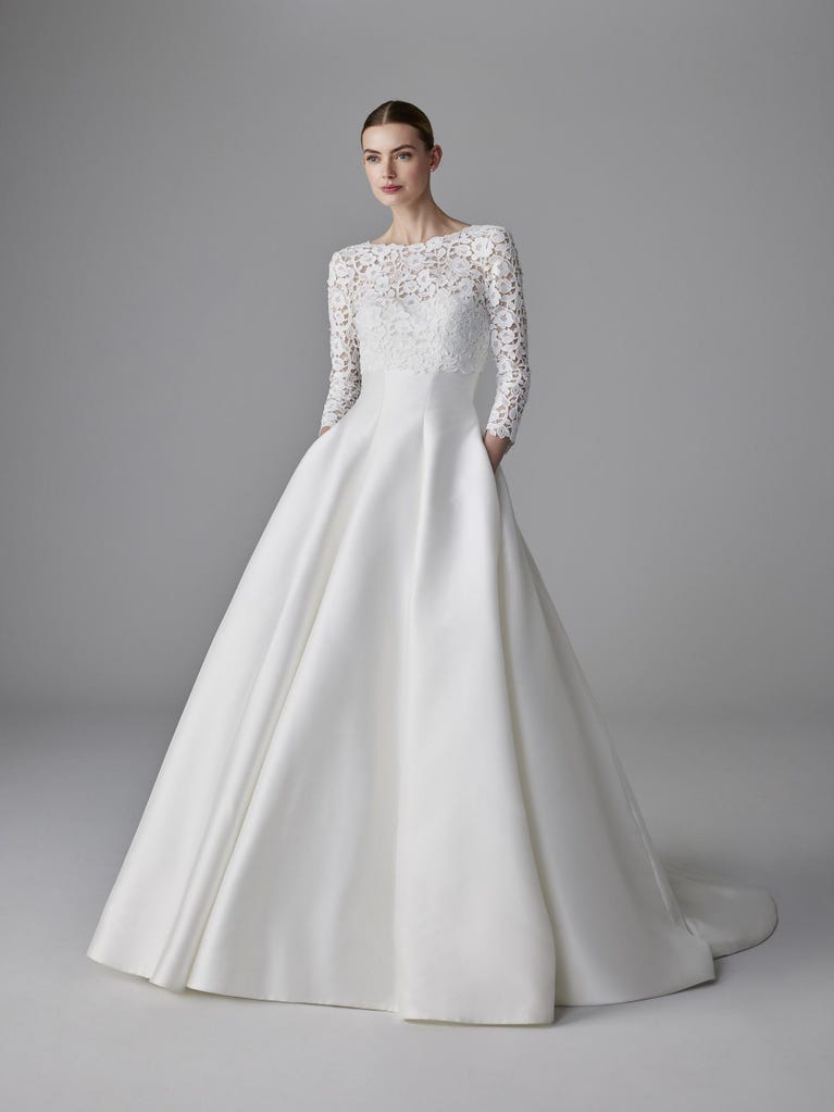 pronovias CAMMI | Vestido de novia princesa palabra de honor | Pronovias