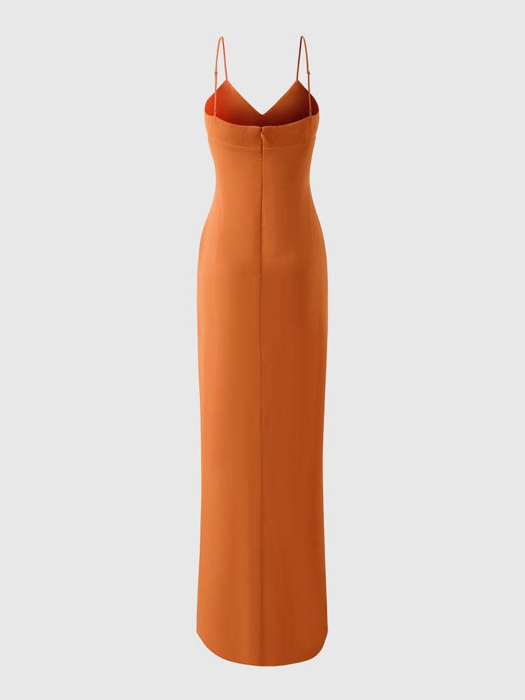 pronovias LYONE | Vestido de dama de honor recto con escote de pico | Vera Wang Bridesmaids Outlet online