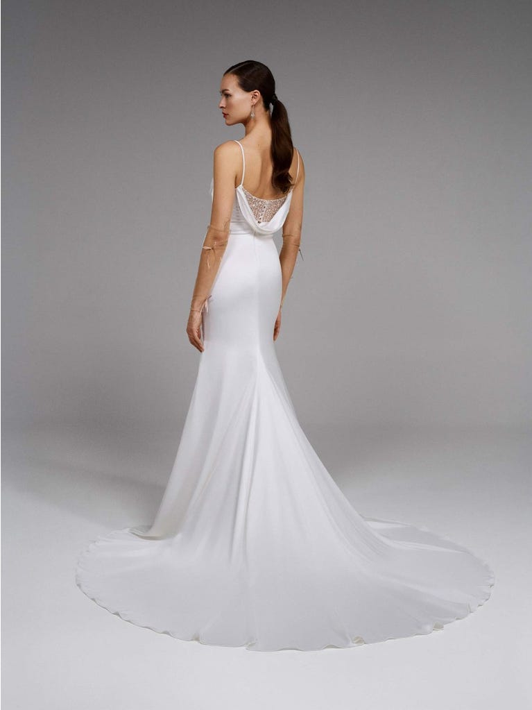 pronovias ASH | Vestido de novia sirena drapeado | Pronovias Tienda