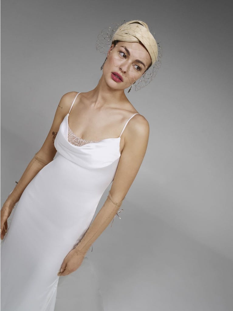 pronovias ASH | Vestido de novia sirena drapeado | Pronovias Tienda