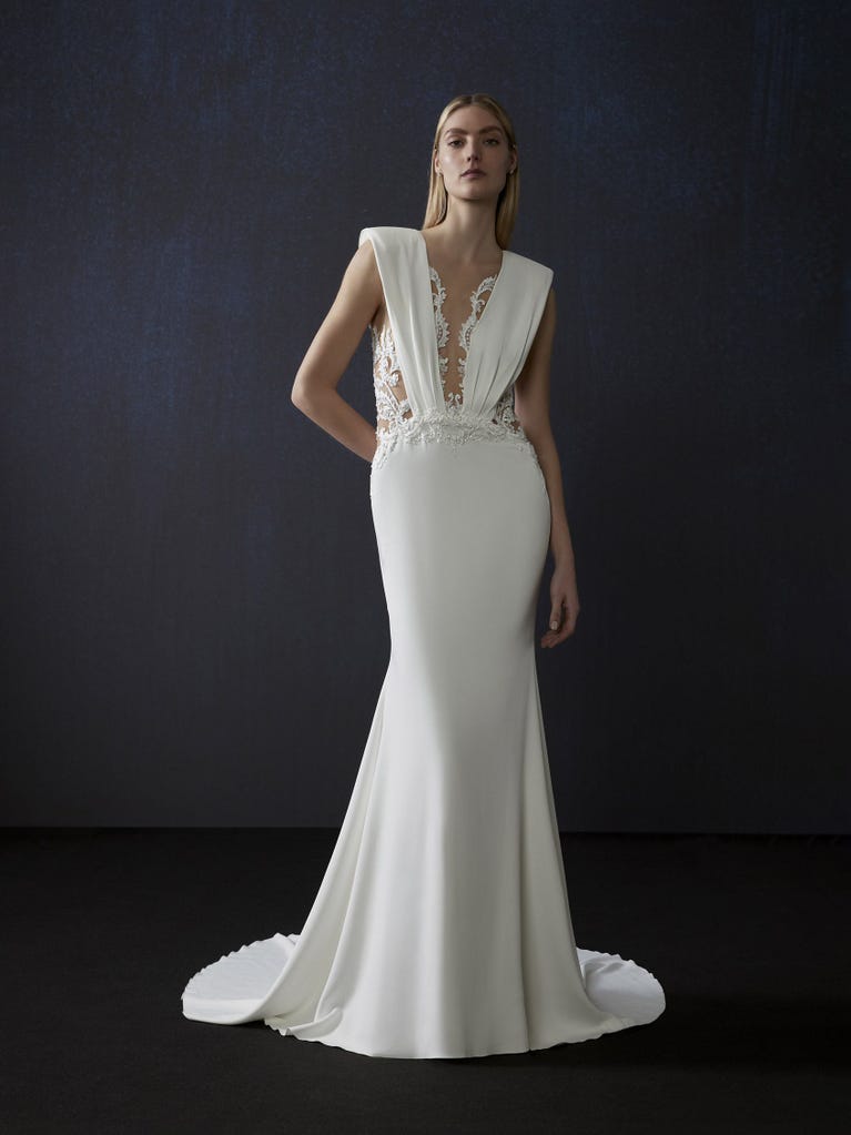 pronovias DAME | Vestido de novia sirena con escote de pico | Atelier Pronovias Oferta especial