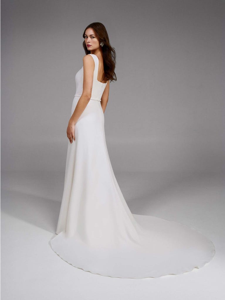pronovias HOLANE | Vestido de novia corte en a con escote cuadrado | Pronovias Últimos 3 días