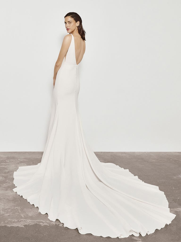 pronovias Vestido de novia con corte sirena de crepe y escote pico | Pronovias Últimos 2 días