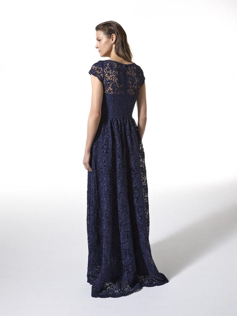 pronovias Lace 2436 | Vestido de fiesta corte en a con escote barco | Pronovias Grandes ahorros