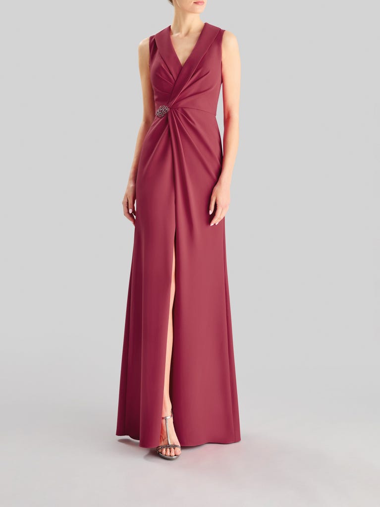pronovias DRAPE 2425 | Vestido de fiesta corte en a con escote de pico | Pronovias