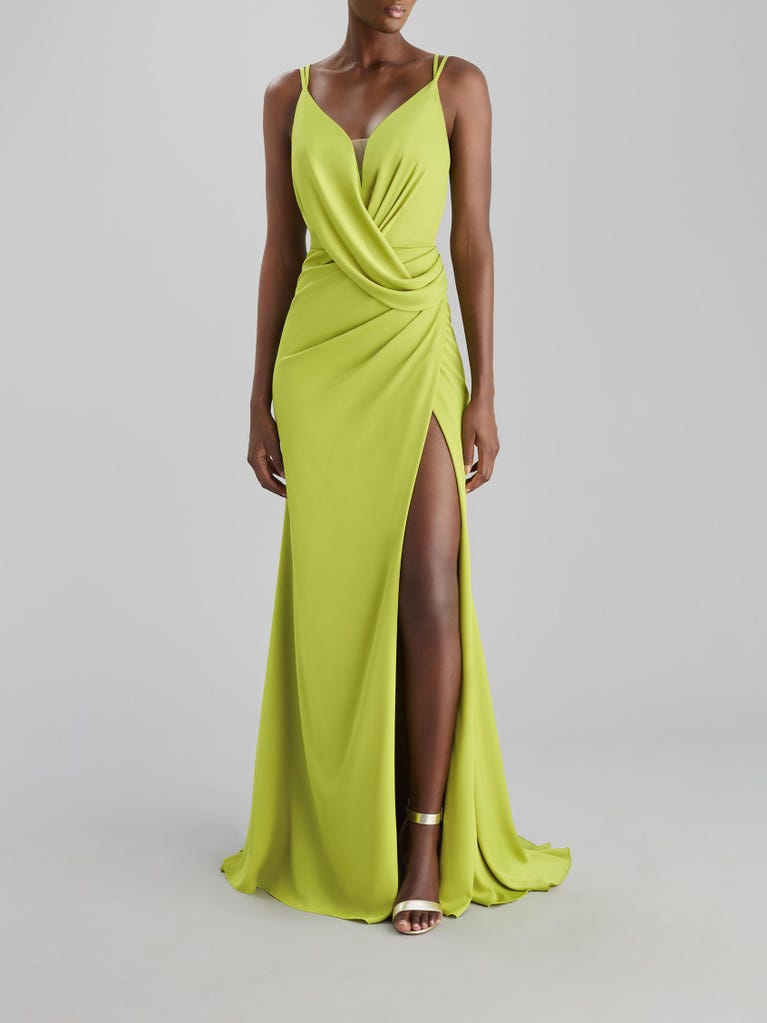 pronovias DRAPE 2302 | Vestido de fiesta sirena con escote de pico | The Party Edit by Pronovias ÚLTIMAS EDICIONES