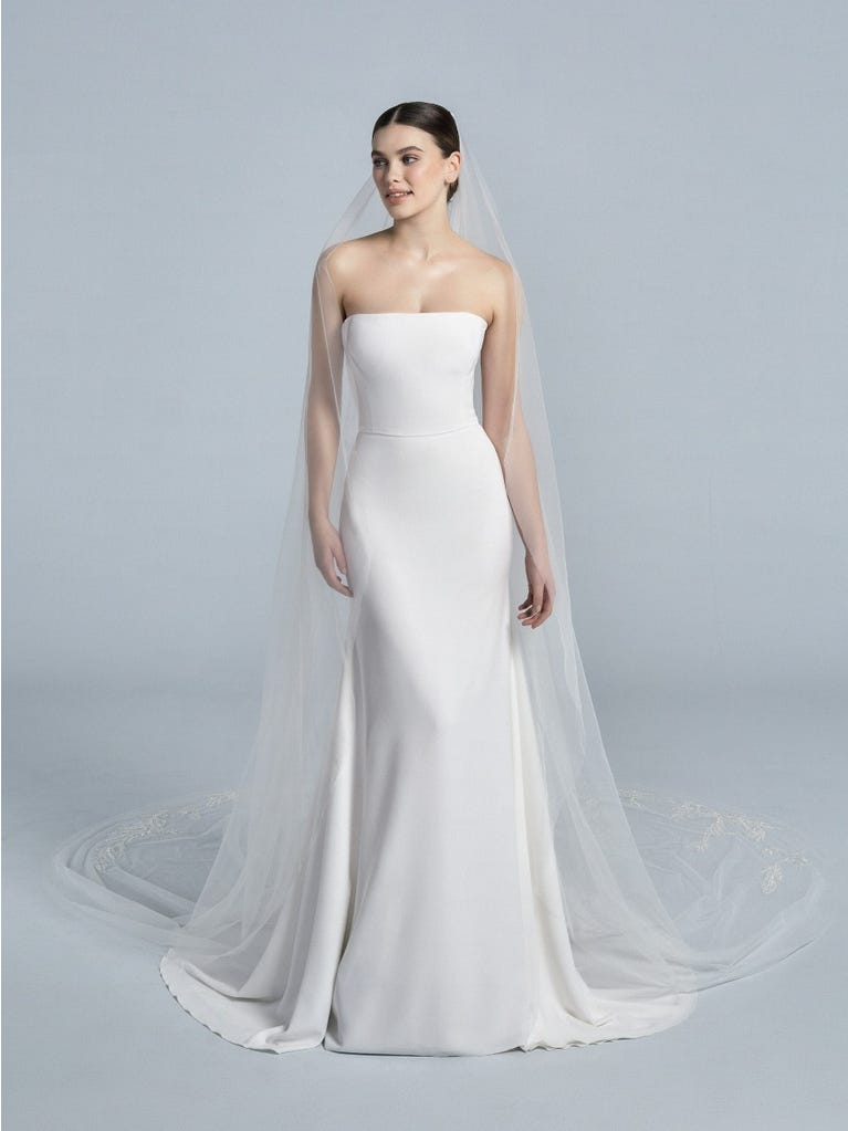 pronovias V-2104 Outlet