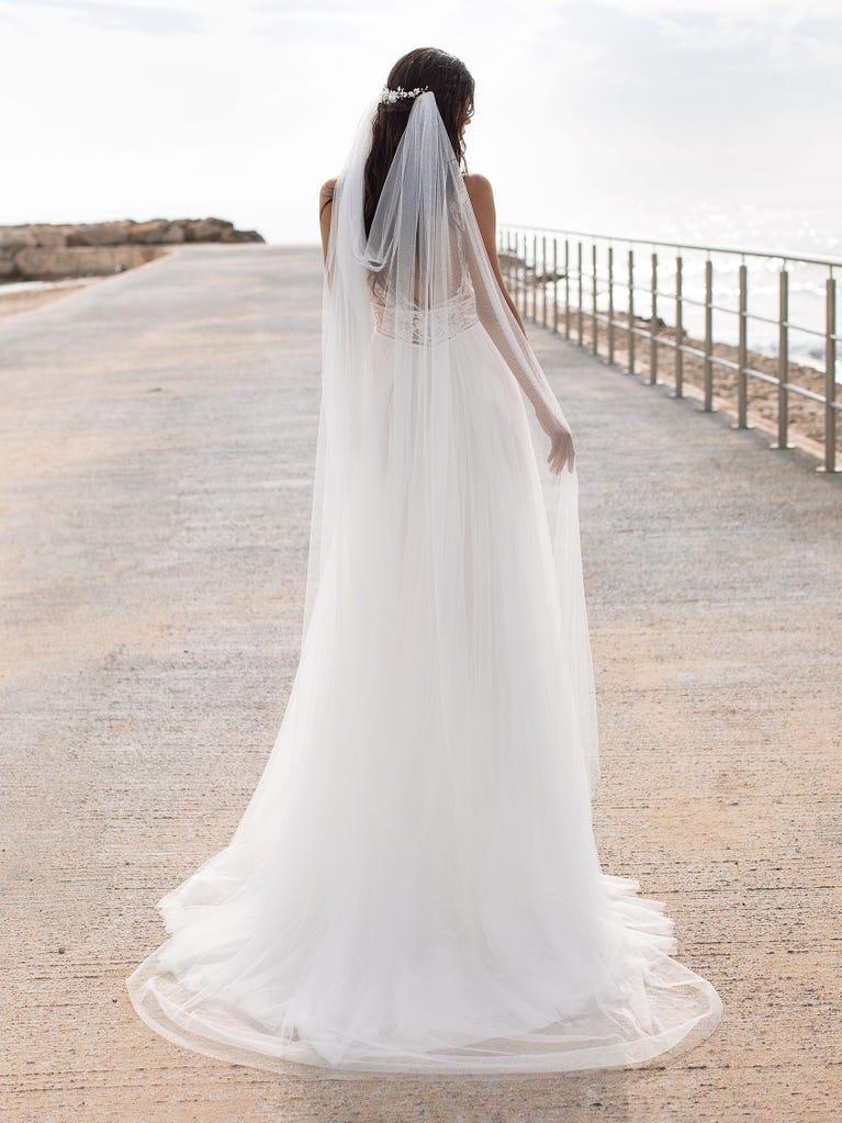 pronovias V-2041CC