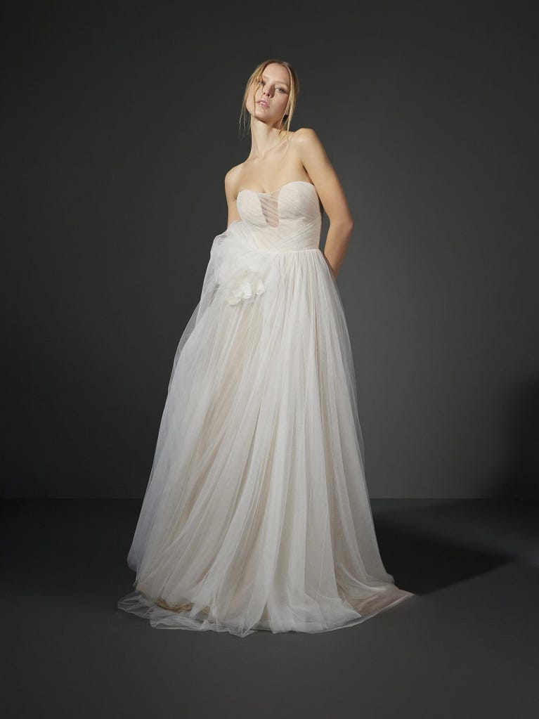 pronovias BRICE | Vestido de novia corte en a | Vera Wang Bride