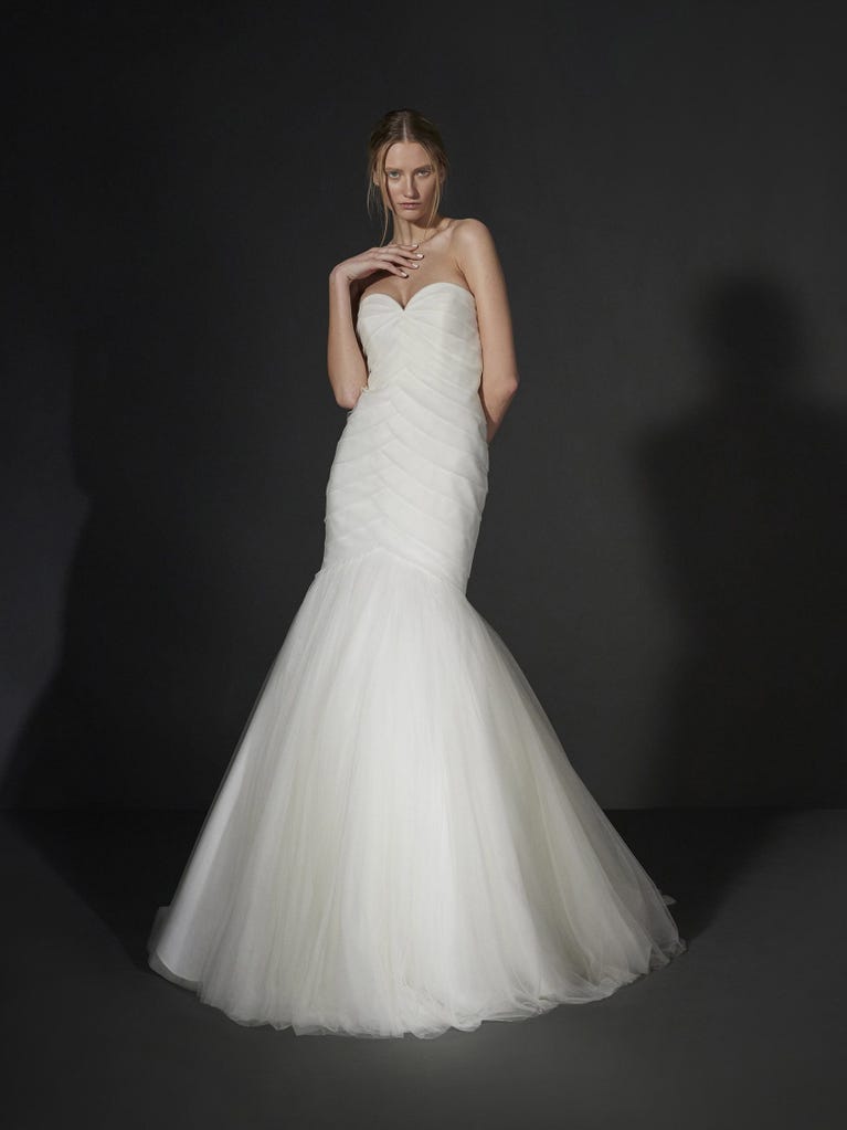 pronovias LOISE | Vestido de novia sirena | Vera Wang Bride Liquidación