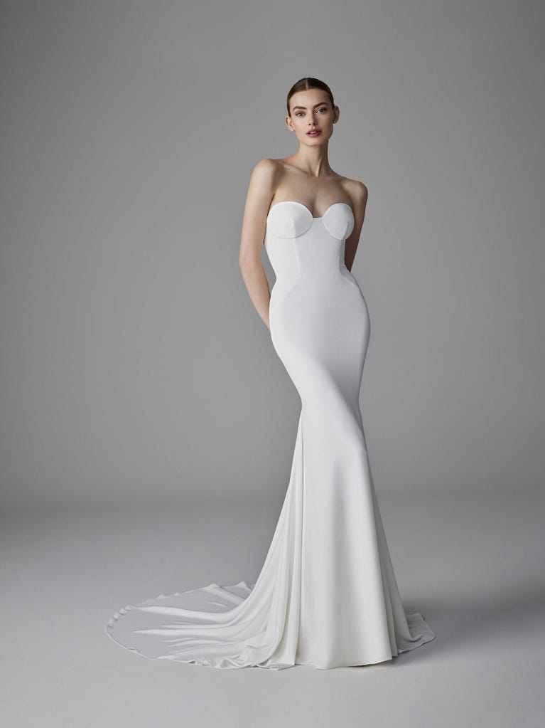 pronovias ALEXANDRINE | Vestido de novia sirena con escote corazón | Pronovias Limitado a 3 días