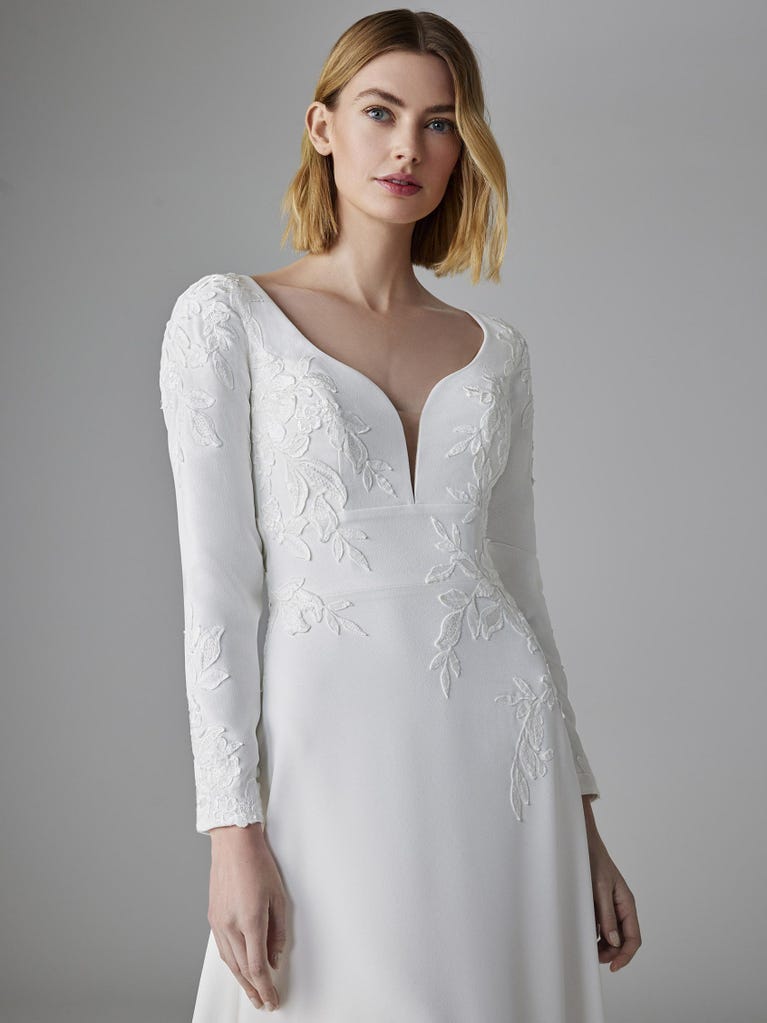 pronovias MELUSINE | Vestido de novia corte en A con escote corazón | Pronovias Ofertas de temporada