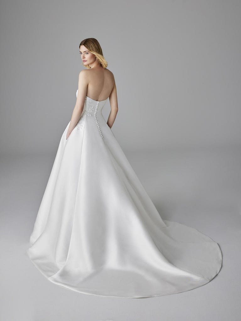 pronovias GALEN | Vestido de novia princesa palabra de honor | Pronovias Grandes ahorros