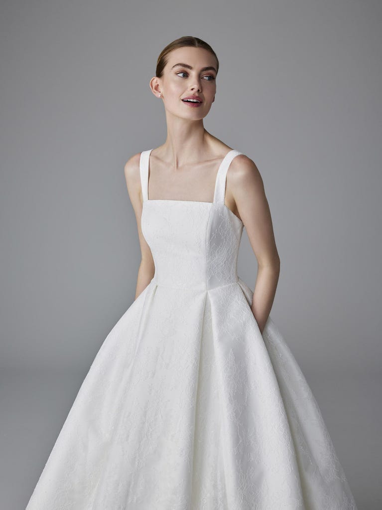 pronovias ROSAMUND | Vestido de novia princesa con escote cuadrado | Pronovias Precio ultrabajo