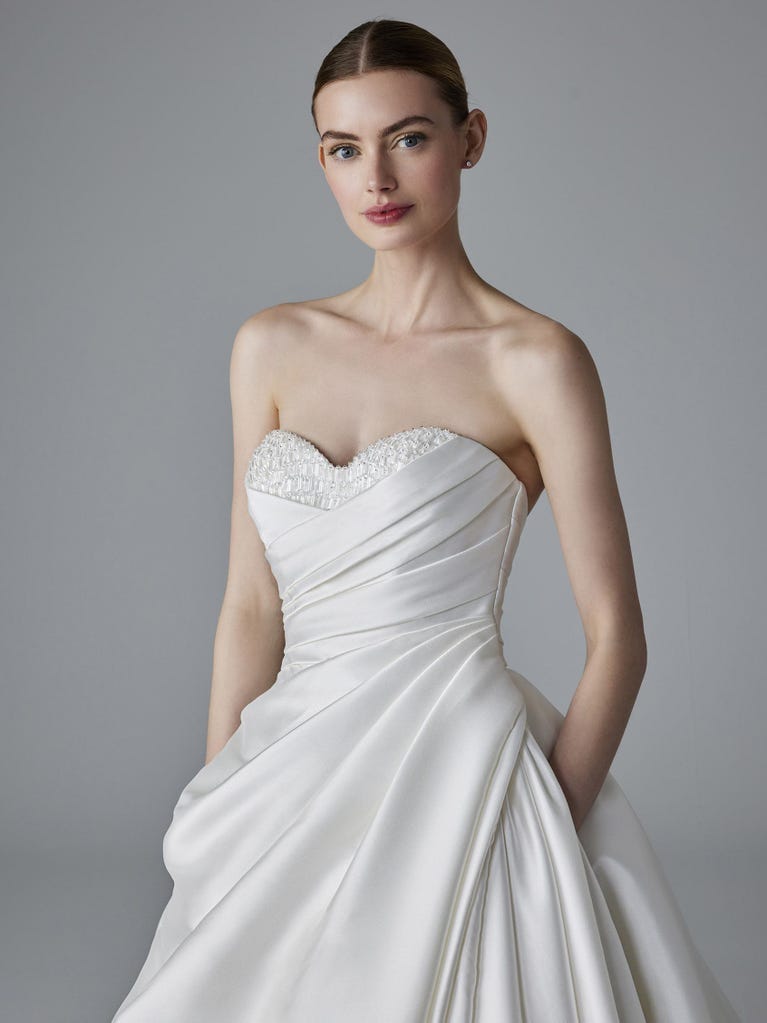 pronovias SOLENE | Vestido de novia princesa con escote corazón | Pronovias Devoluciones gratuitas
