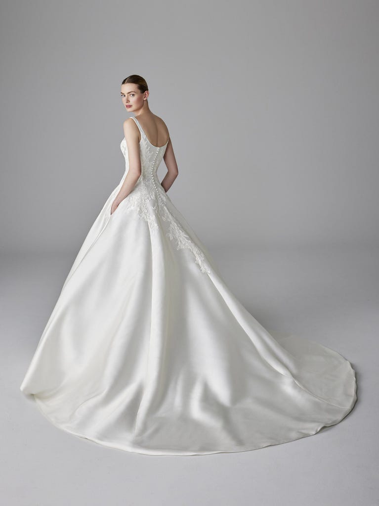 pronovias DALIDA | Vestido de novia princesa con escote redondo | Pronovias Los más vendidos
