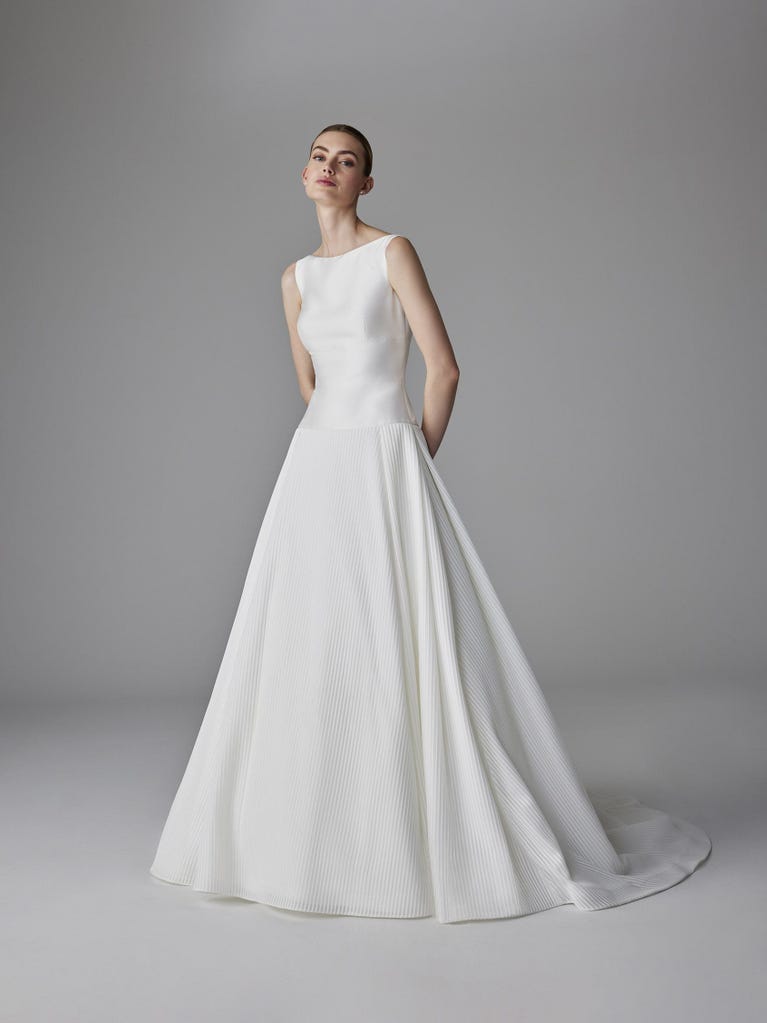 pronovias GALLIA | Vestido de novia corte en A con escote barco | Pronovias Ventas relámpago