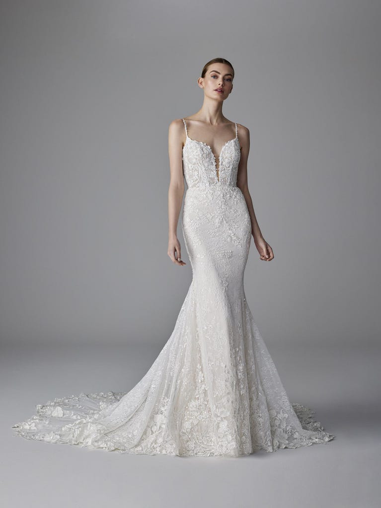 pronovias CLAUDIE | Vestido de novia sirena con escote de pico | Pronovias Liquidación