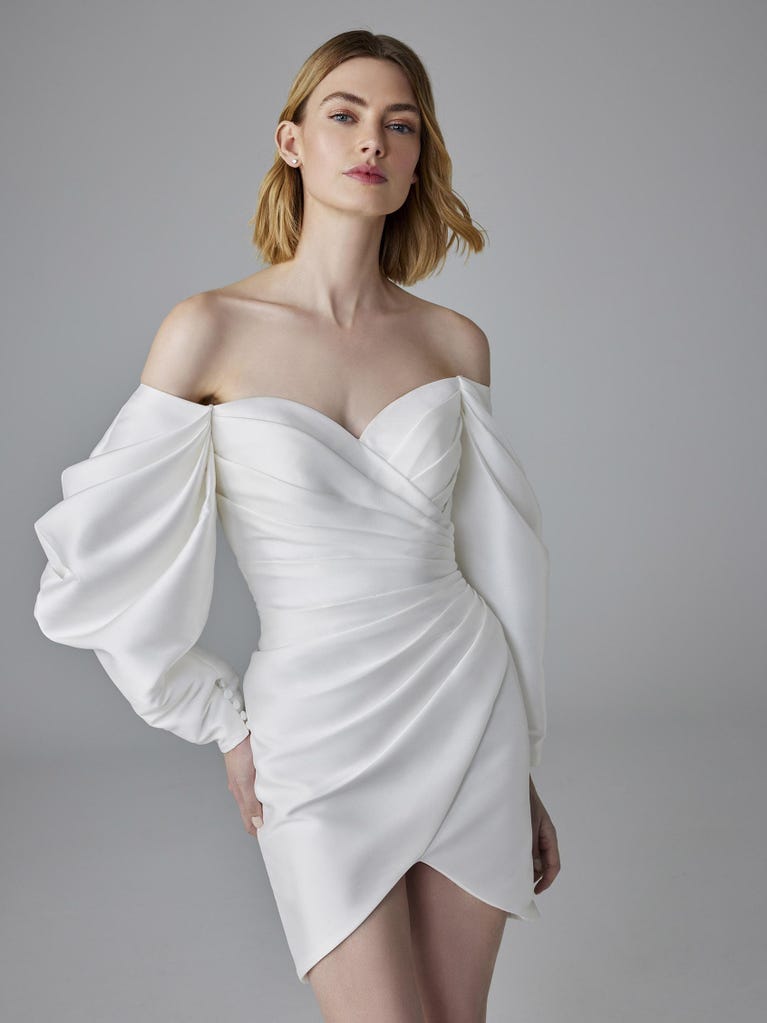 pronovias QUINN | Vestido de novia con escote envolvente | Pronovias Último día