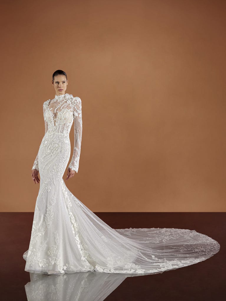 pronovias LIYA | Vestido de novia sirena con escote cisne | Pronovias Superdescuento