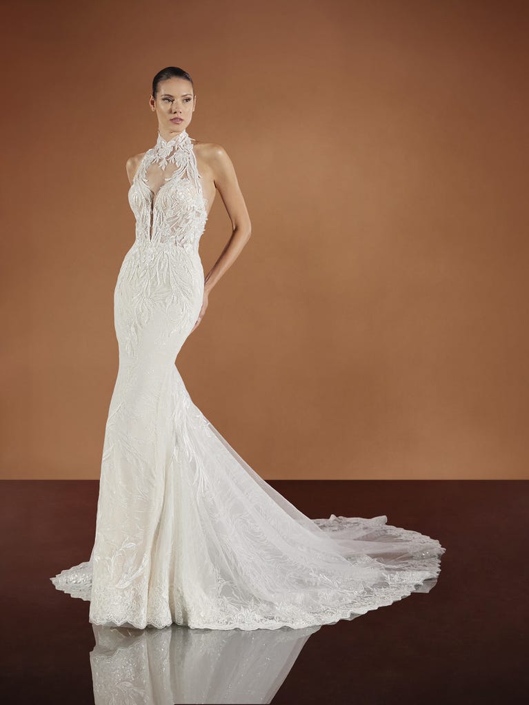 pronovias NISHA | Vestido de novia sirena con cuello halter | Pronovias Liquidación