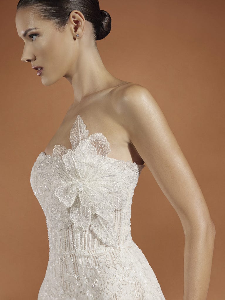 pronovias VANNIE | Vestido de novia con palabra de honor | Pronovias Envío internacional gratuito