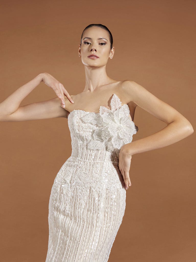pronovias VANNIE | Vestido de novia con palabra de honor | Pronovias Envío internacional gratuito