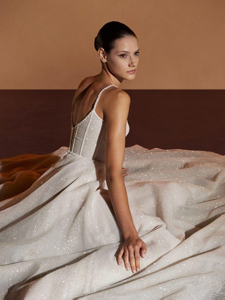 pronovias SATYA | Vestido de novia corte en a | Pronovias En oferta