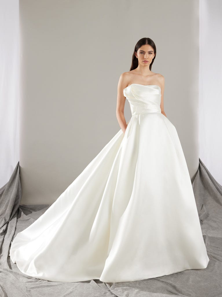 pronovias KHLOE | Vestido de novia princesa con palabra de honor | Pronovias