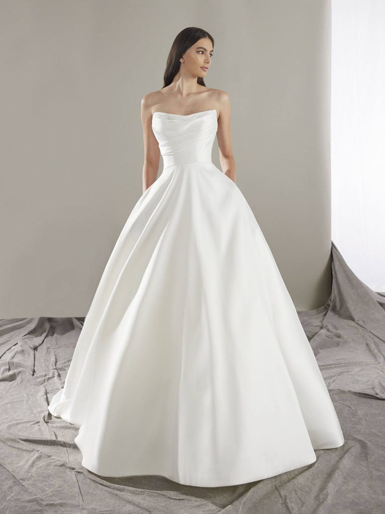 pronovias KEONI | Vestido de novia princesa con palabra de honor | Pronovias