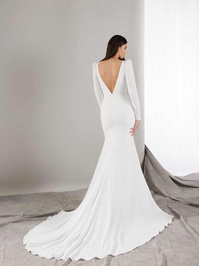 pronovias SOULEYE | Vestido de novia sirena con escote barco | Pronovias Tienda