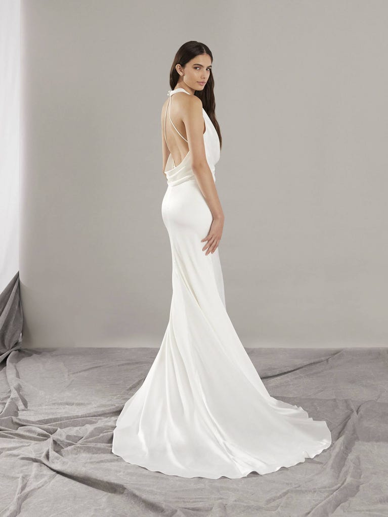 pronovias GABRIELL | Vestido de novia sirena con cuello halter | Pronovias Rebajas online