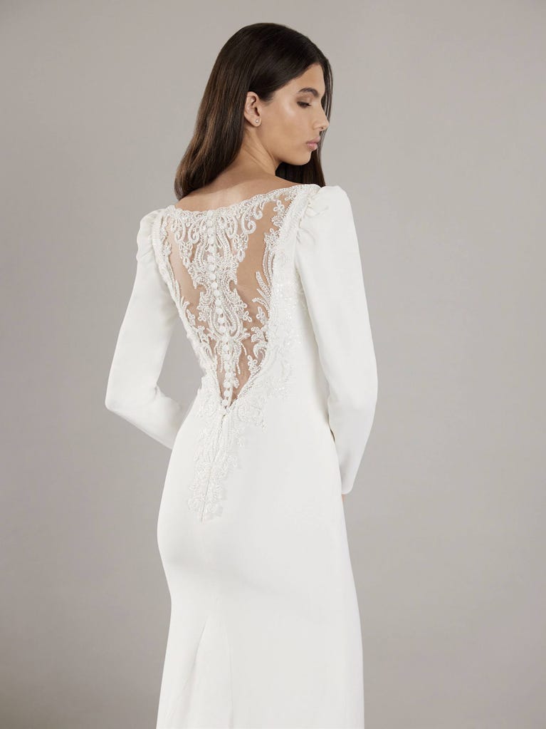 pronovias AUSIA | Vestido de novia sirena con escote de pico | Pronovias Envío gratis