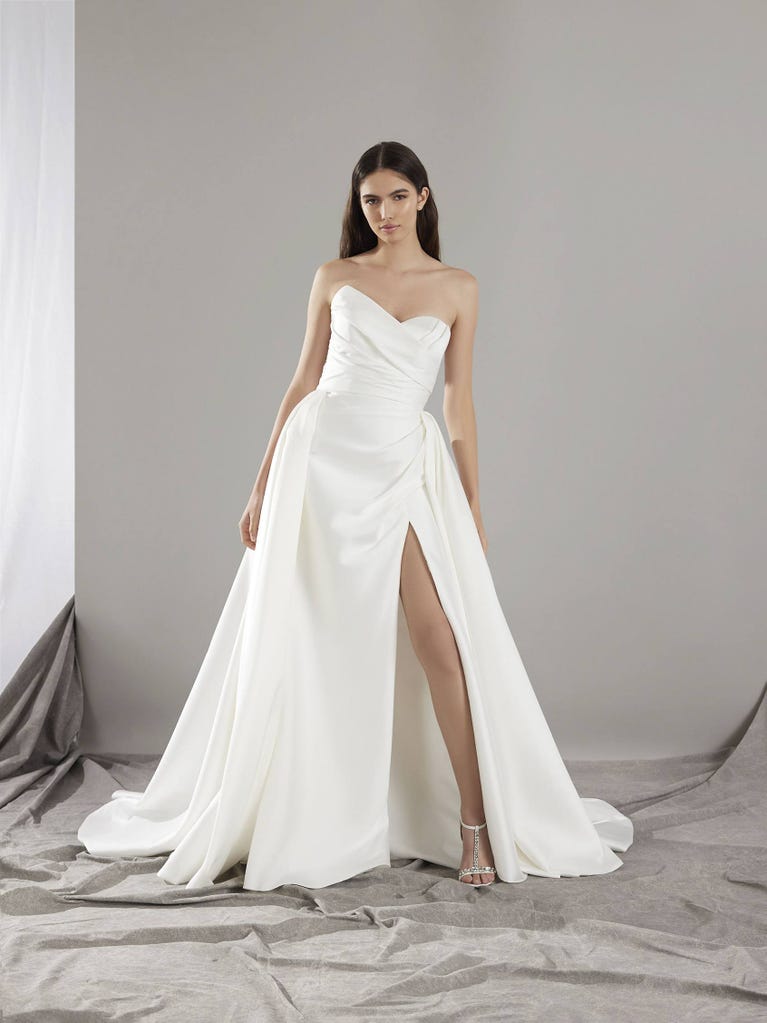 pronovias ONARY | Vestido de novia corte en a | Pronovias Promoción trimestral